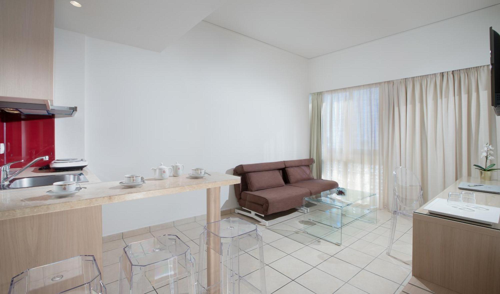 Family Apartment (2 Adults + 2 Children),1207951750:JPEG
